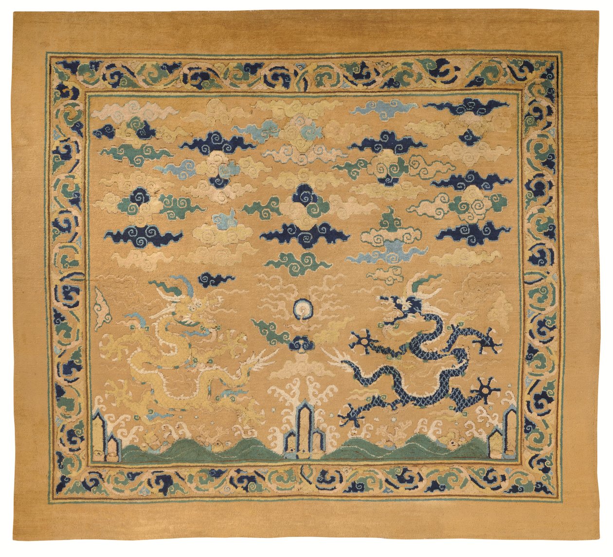 Un raro e magnifico tappeto da trono imperiale a forma di "drago". da Ming Dynasty Chinese School
