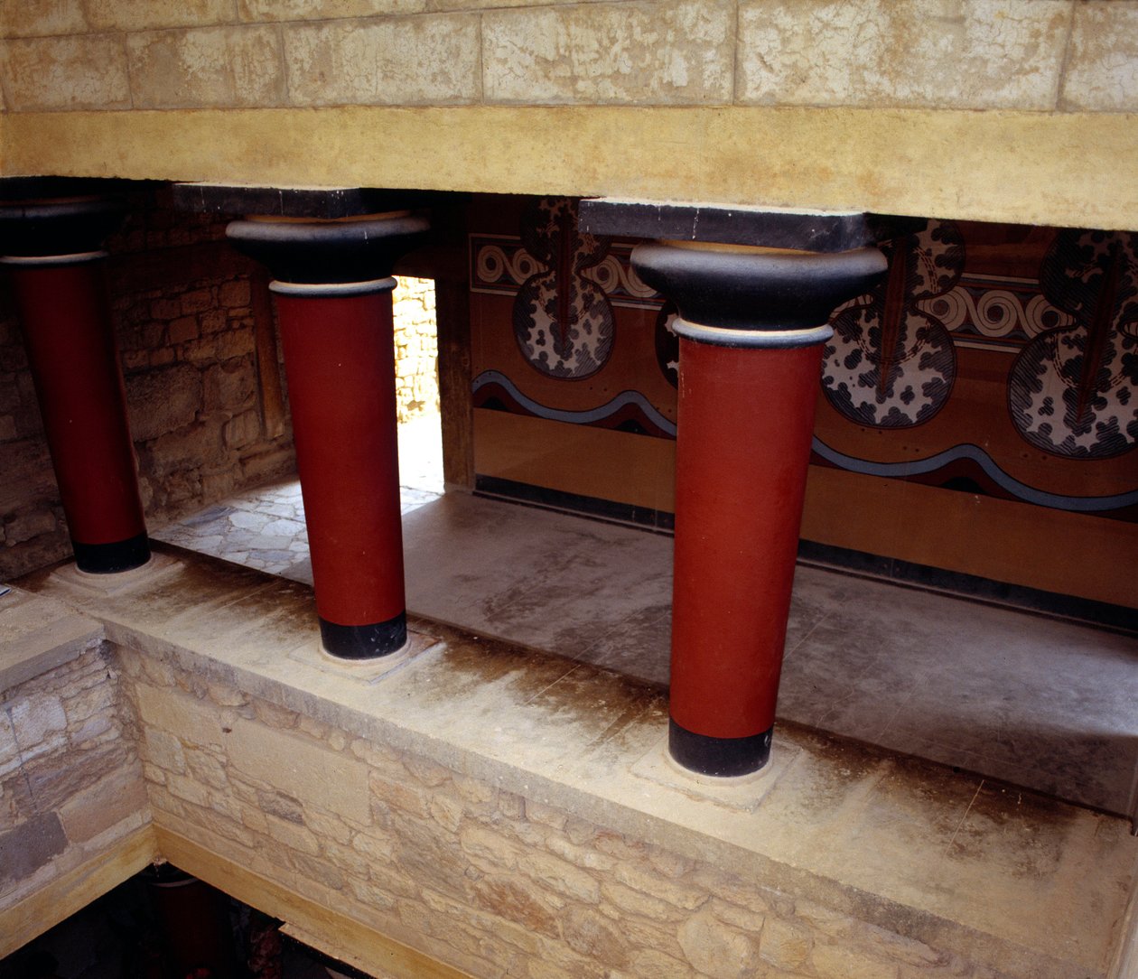 Arte greca: la grande scalinata del Palazzo di Cnosso, Grecia da Minoan