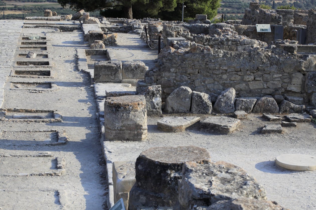Sito archeologico minoico di Festo. Vista generale dei santuari dell