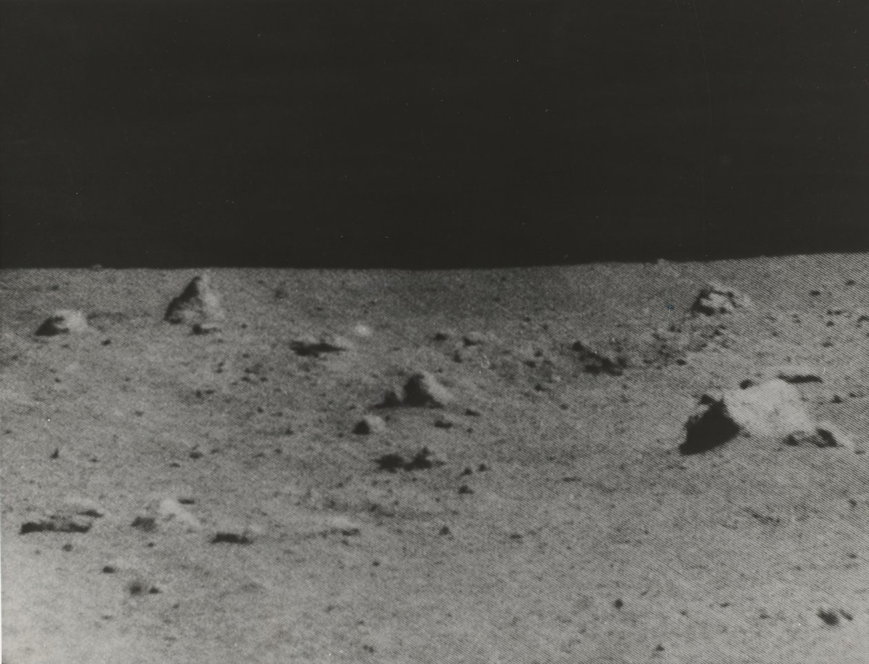 [Superficie lunare fotografata dal Surveyor V], 1967 da NASA Images