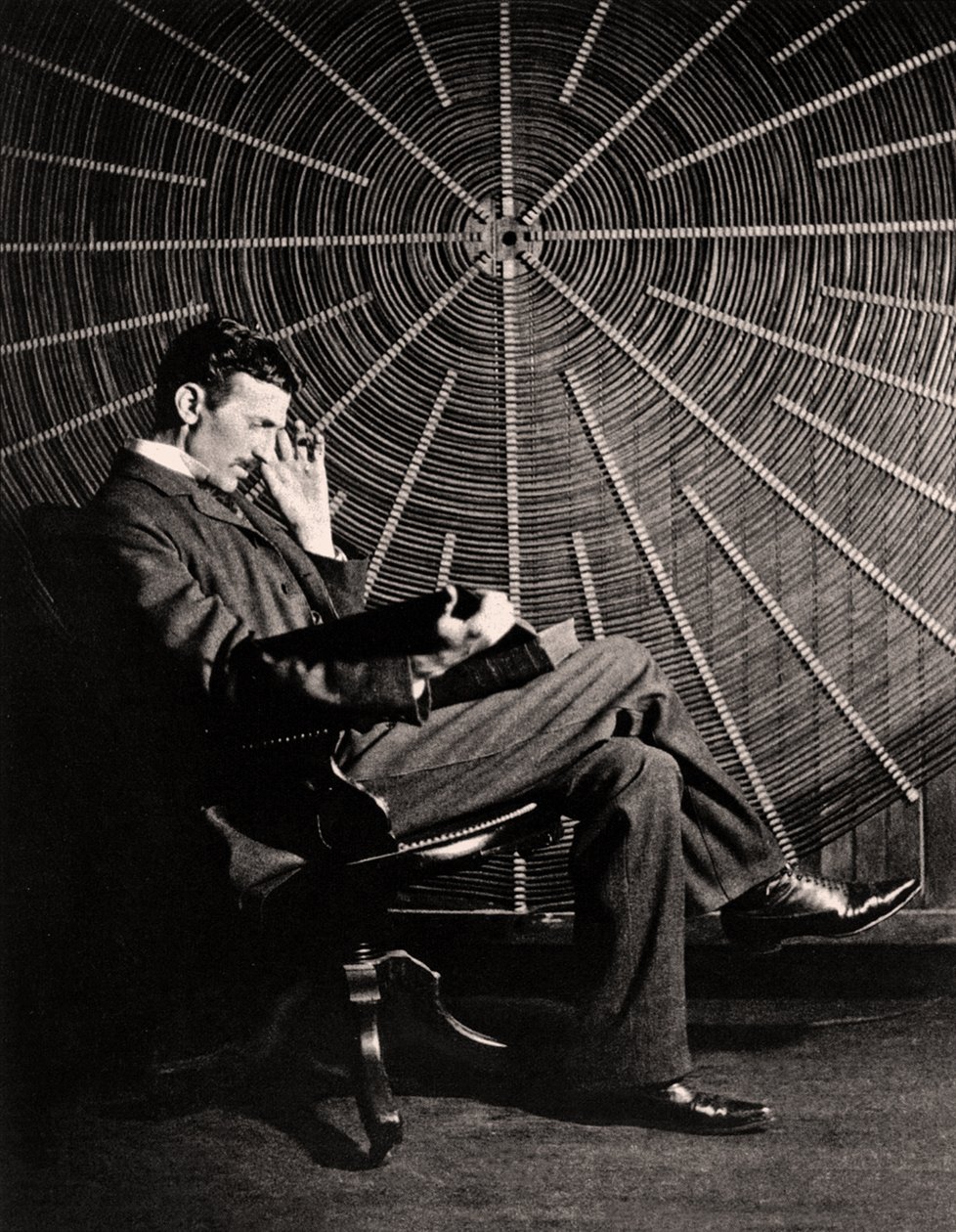 Ritratto di Nikola Tesla, 1890 da Napoleon Sarony