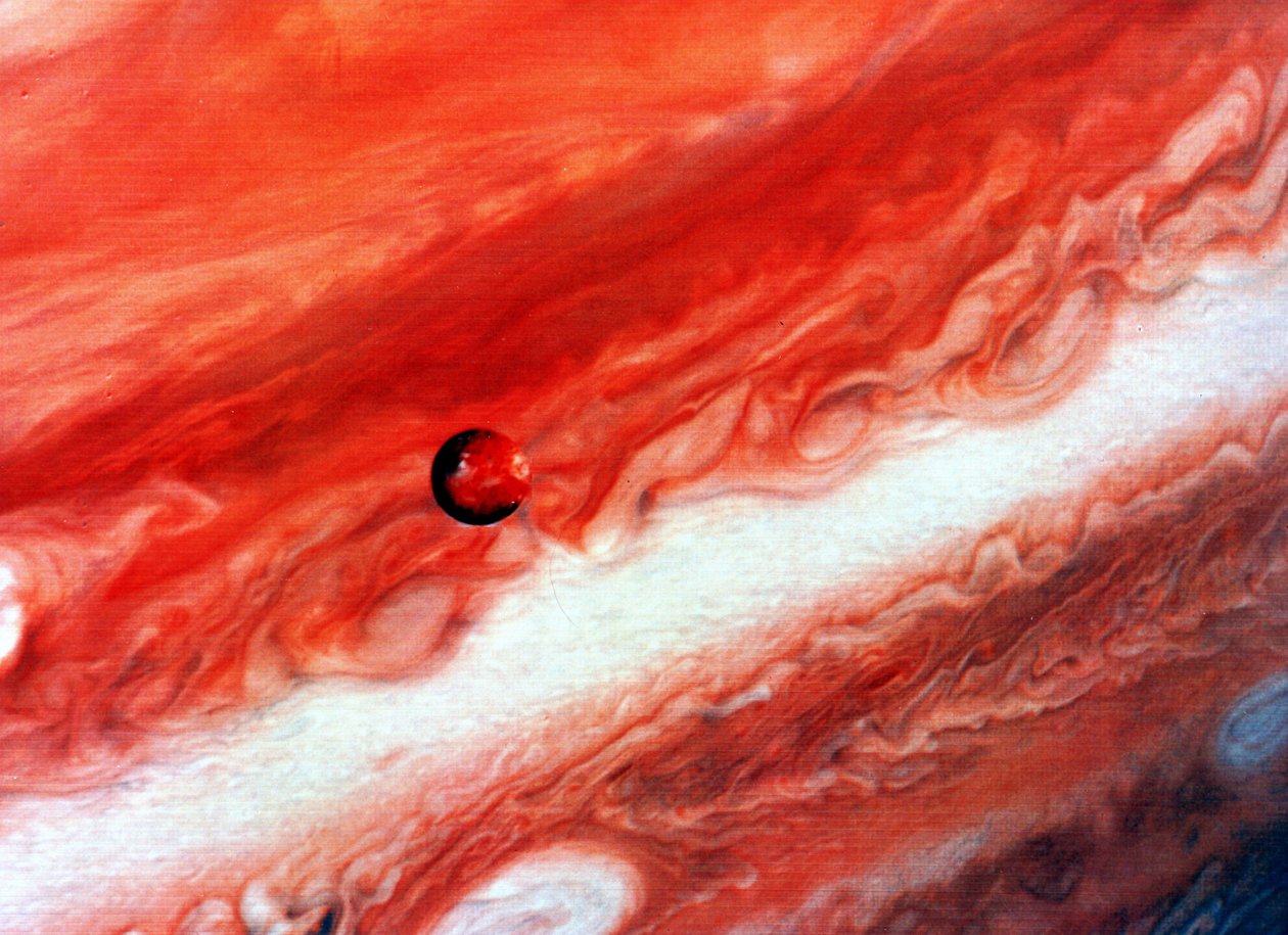 Mosaico di Giove e del suo satellite interno Io da National Aeronautics and Space Administration National Aeronautics and Space Administration