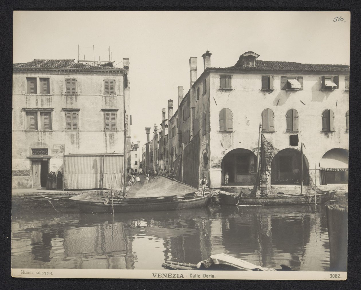 Veduta di una strada a Venezia da Neue Photographische Gesellschaft