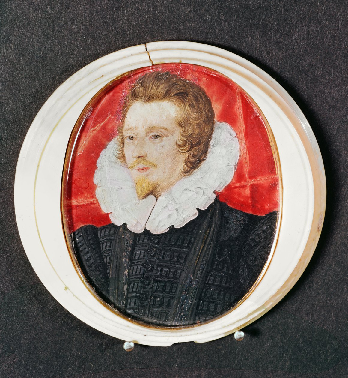Ritratto di un gentiluomo con barba e gorgiera, c.1590 da Nicholas Hilliard