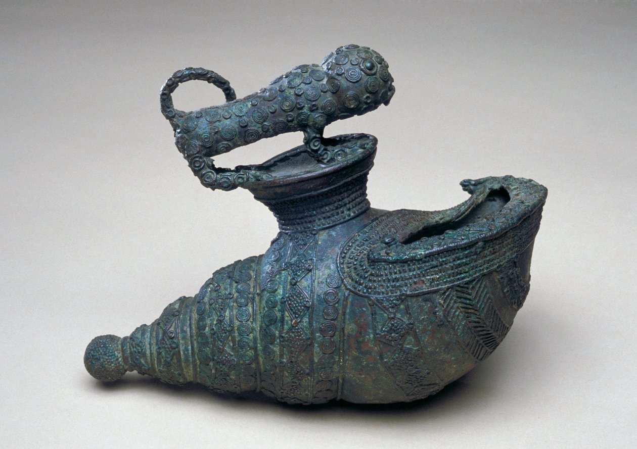 Vaso a conchiglia con animale, Igbo-Ukwu, IX - X secolo da Nigerian