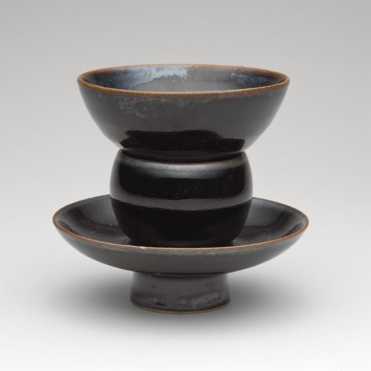 Coppa e supporto per coppa, dinastia Song settentrionale da Northern Song Dynasty Chinese School