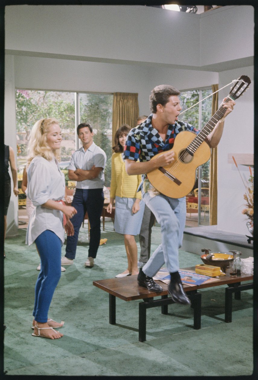 Frankie Avalon e Tuesday Weld sul set di 