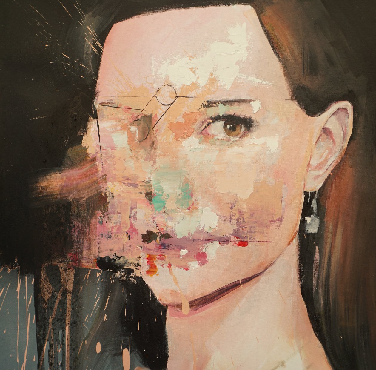 Natalie Portman distorta, 2019-25 (acrilico, pastello e olio su tela) da Oscar Nin