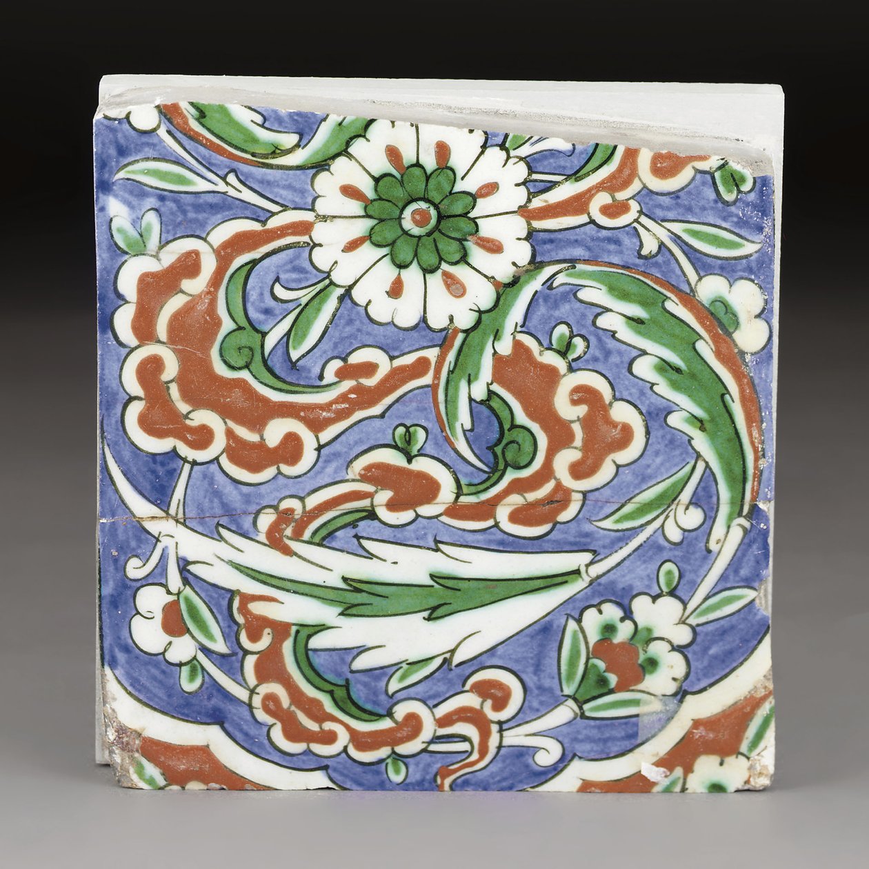 Una piastrella parziale di ceramica Iznik, Turchia ottomana, fine XVI secolo da Ottoman School