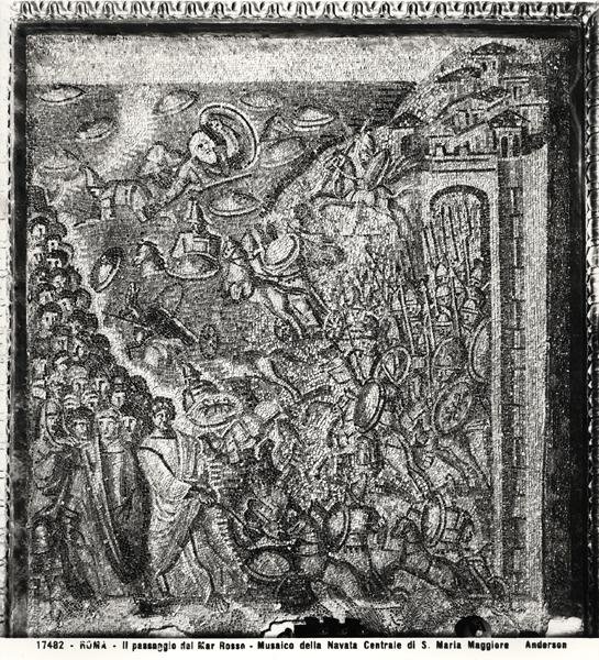 Il Passaggio del Mar Rosso, dalla navata centrale (mosaico) da Paleo Christian