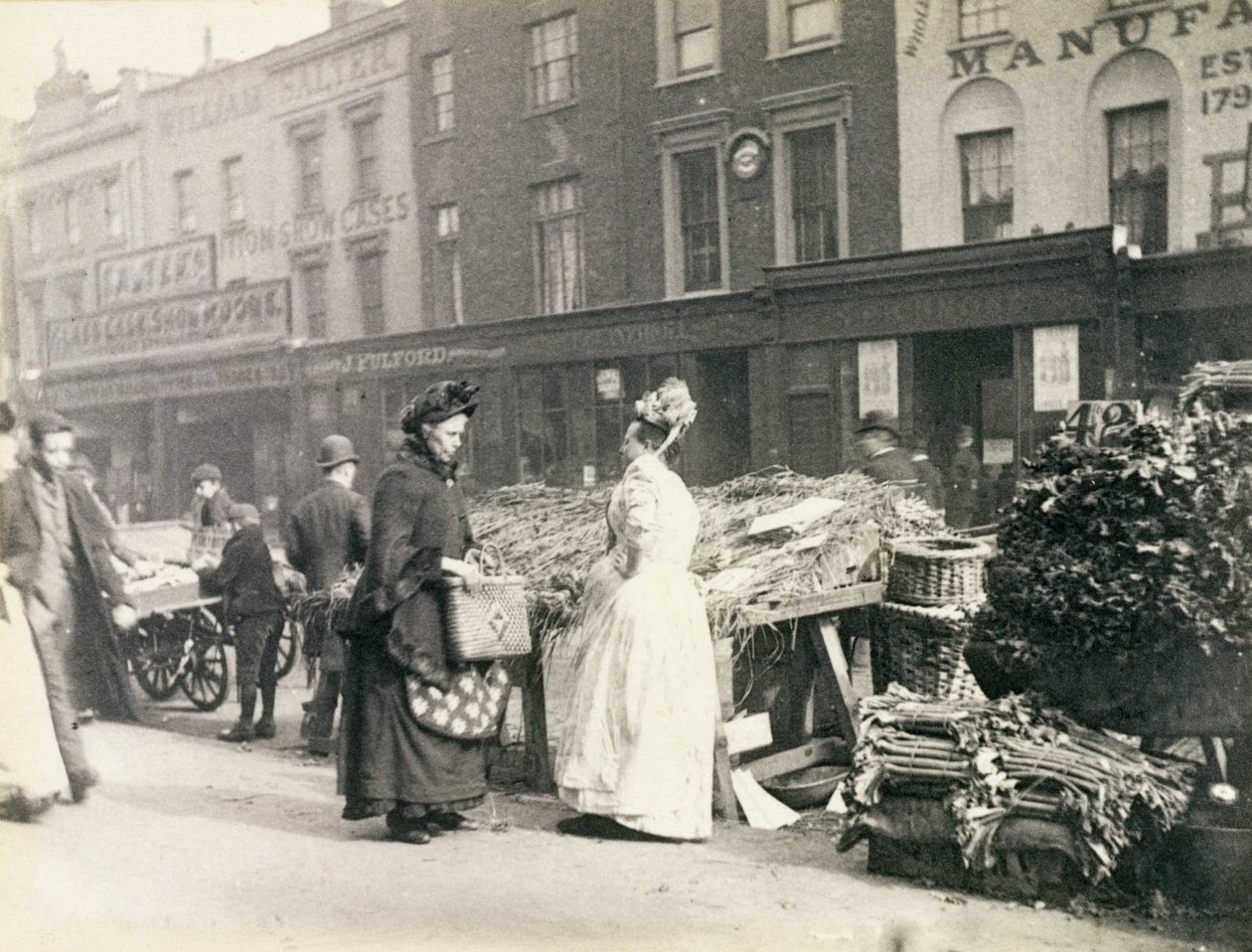 Venditori ambulanti a Londra, The New Cut, 1893 da Paul Martin