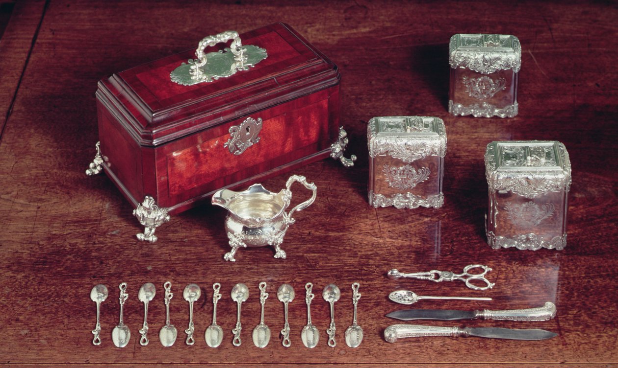 Servizio da tè, c.1735 (argento e legno) da Paul de Lamerie