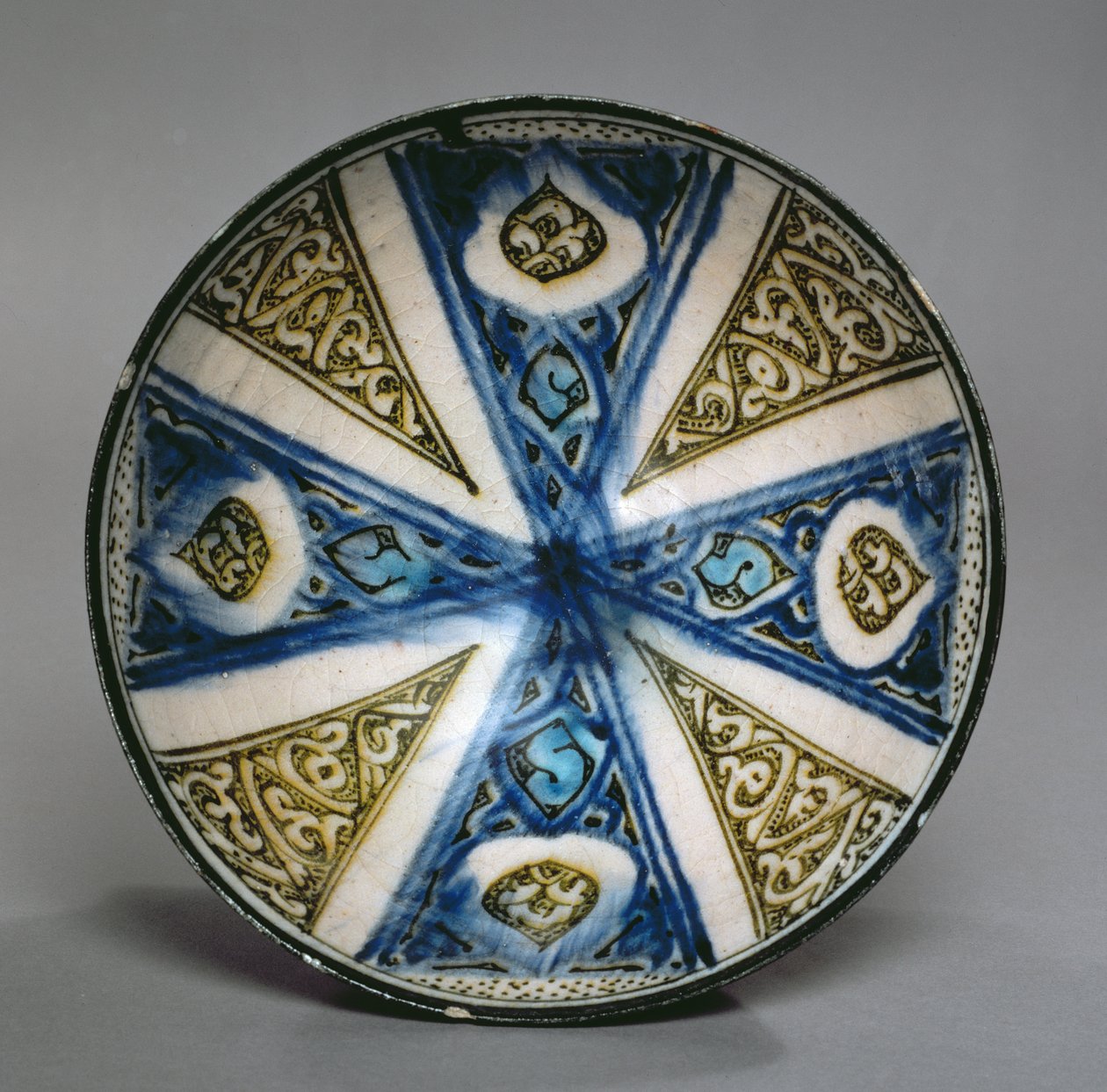Piatto, da Kashan, Iran, periodo Selgiuchide, fine XIII secolo da Persian School