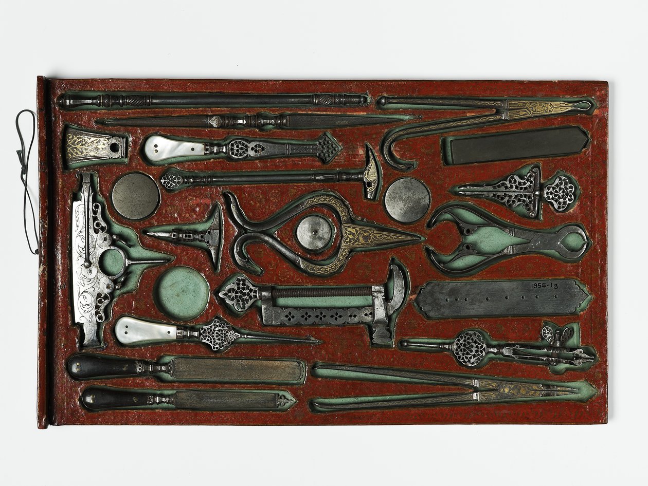 Kit di strumenti raffigurante la Sacra Famiglia, c.1830 da Persian School