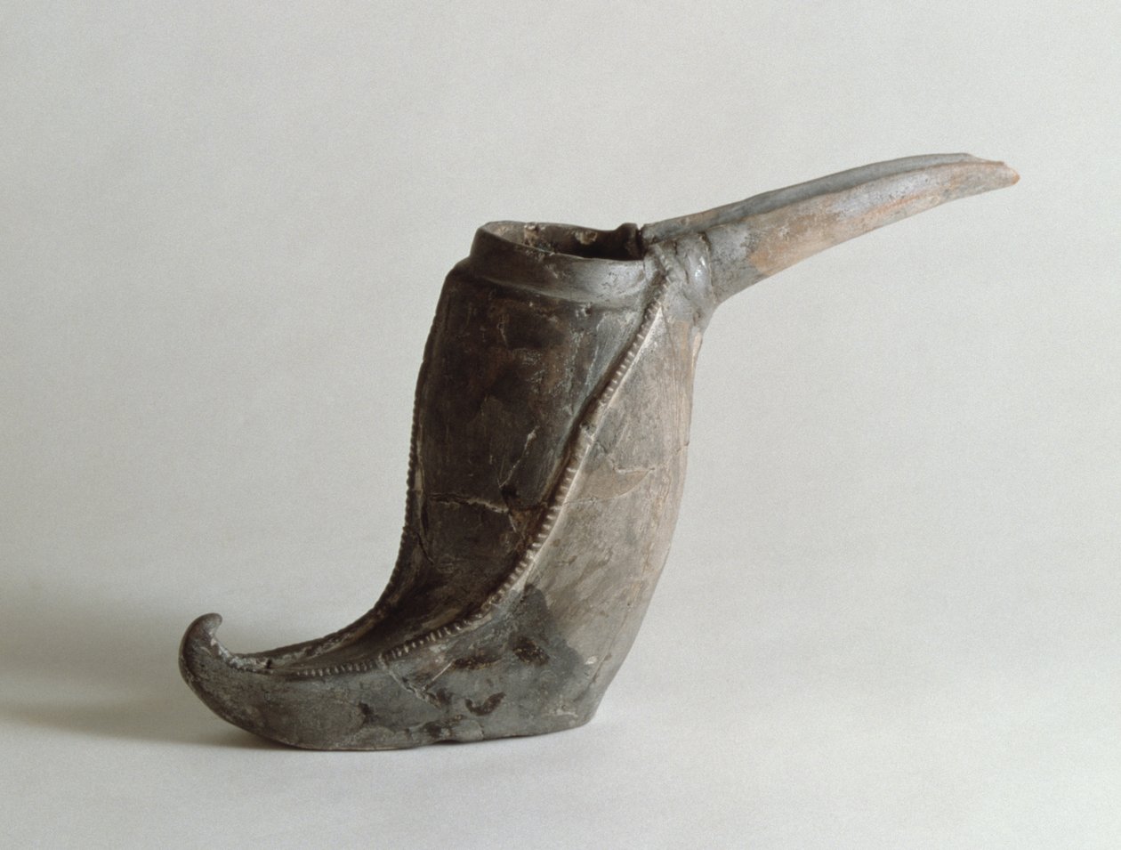 Vaso a forma di stivale, da Kaluraz, Gilan, Iran, c.I millennio a.C. da Persian School