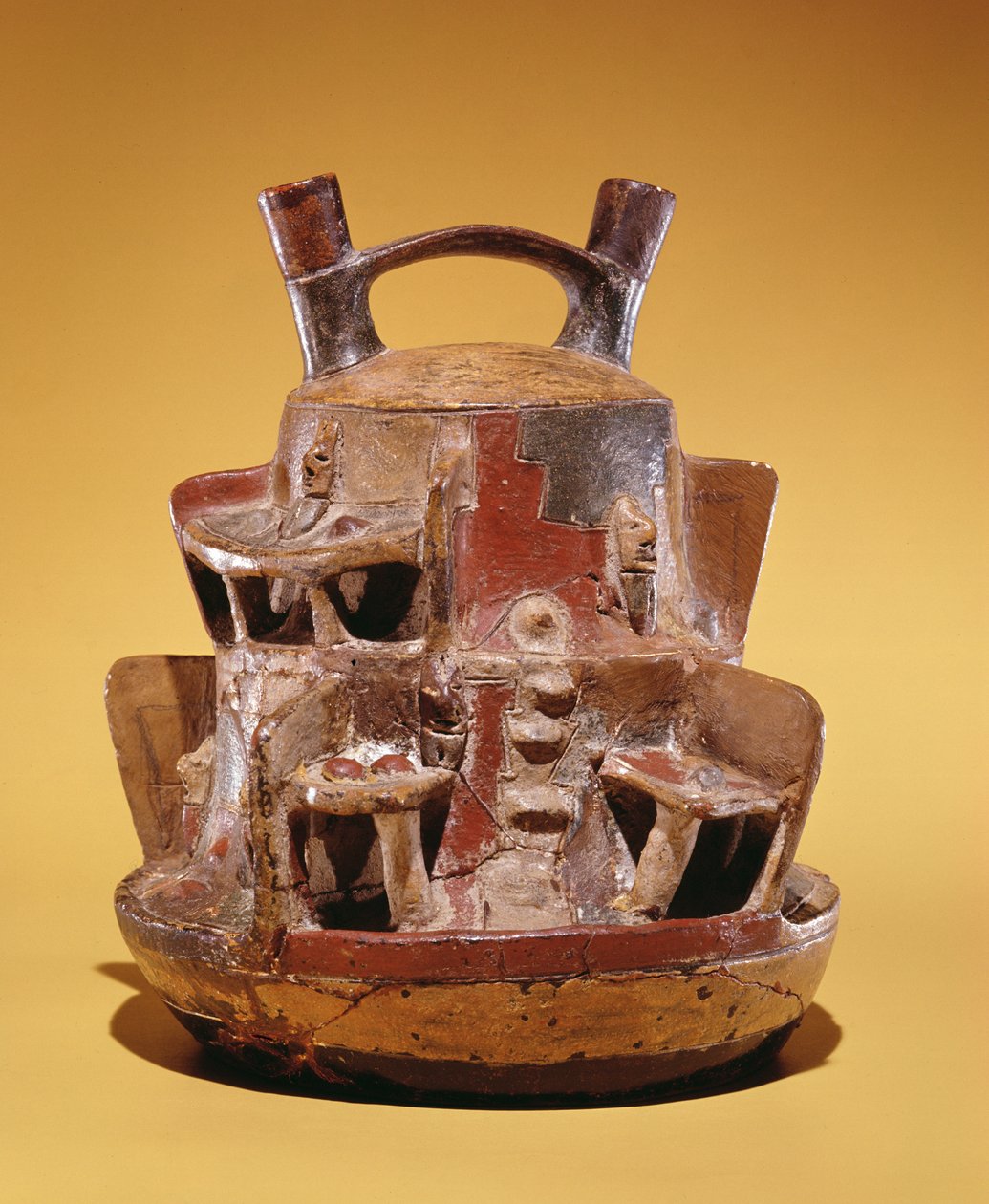 Vaso di ceramica che raffigura case annidate nelle Ande da Peruvian School