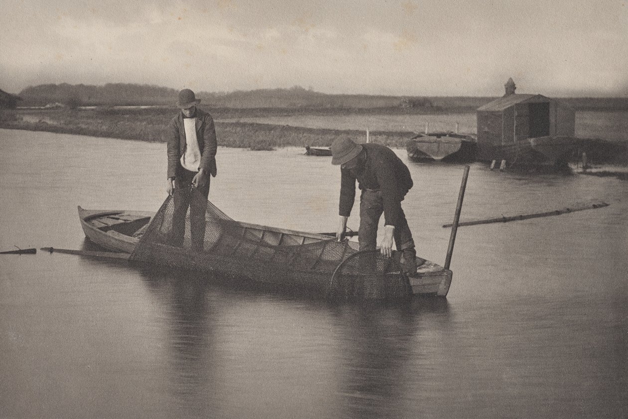 Raccolta della rete per anguille da Peter Henry Emerson