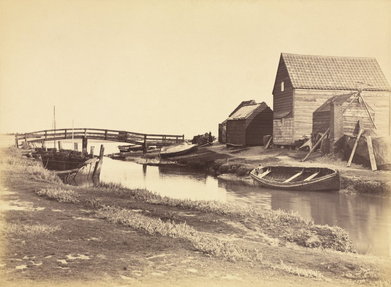 Ruscello di marea e vecchi magazzini a sud di Southwold, Suffolk da Peter Henry Emerson