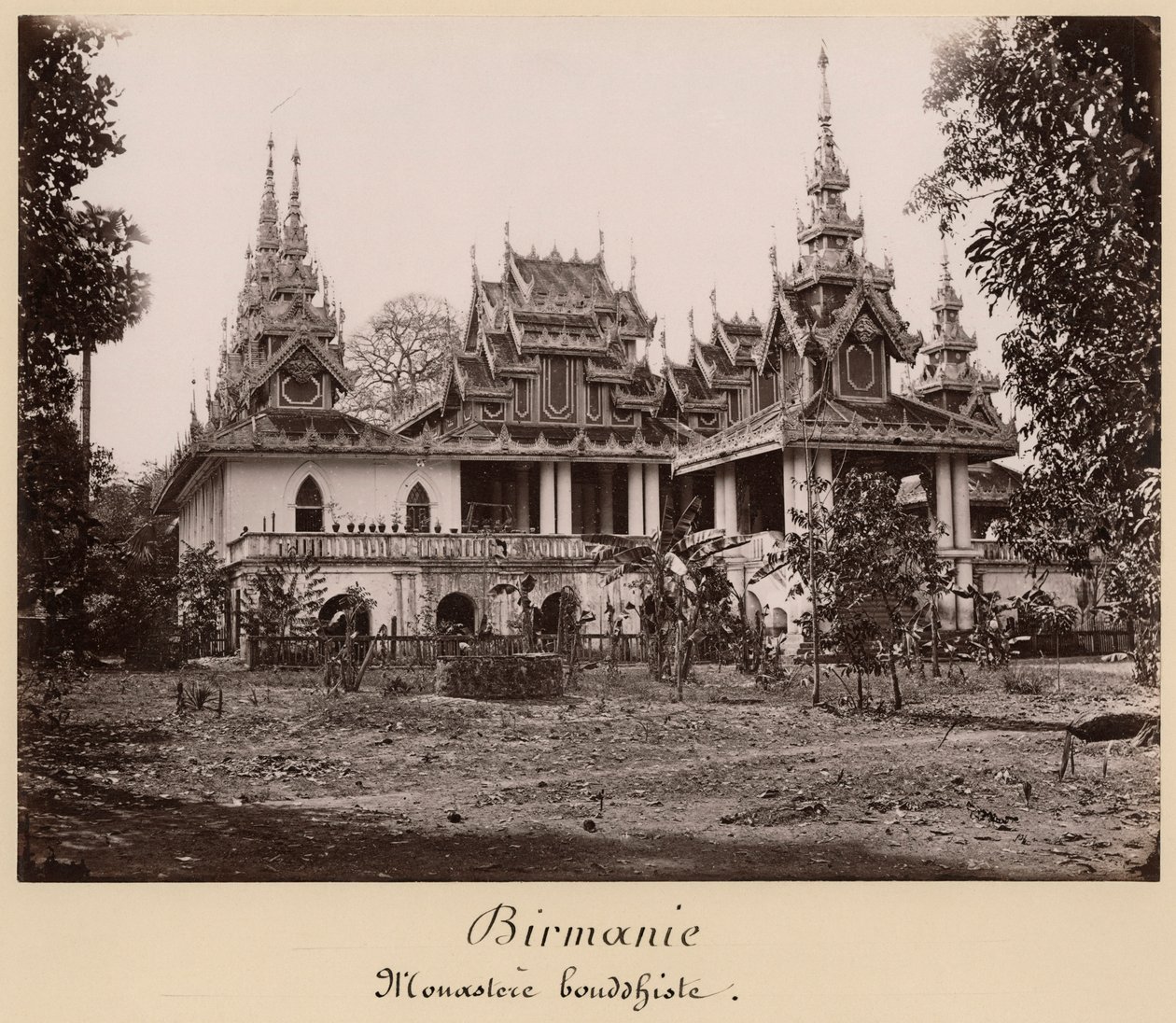 Monastero Teik Kyaung, isola di Ka Toe, vicino a Moulmein, Birmania, c.1848 da Philip Adolphe Klier