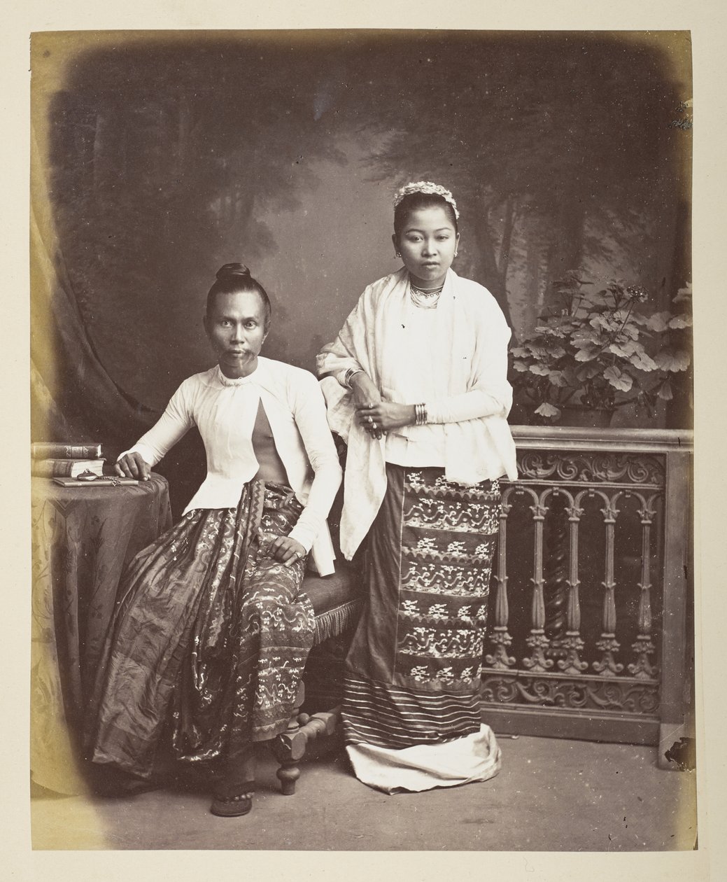 Ritratto di un uomo e una donna birmani, Collezione Gladstone da Philip Adolphe Klier