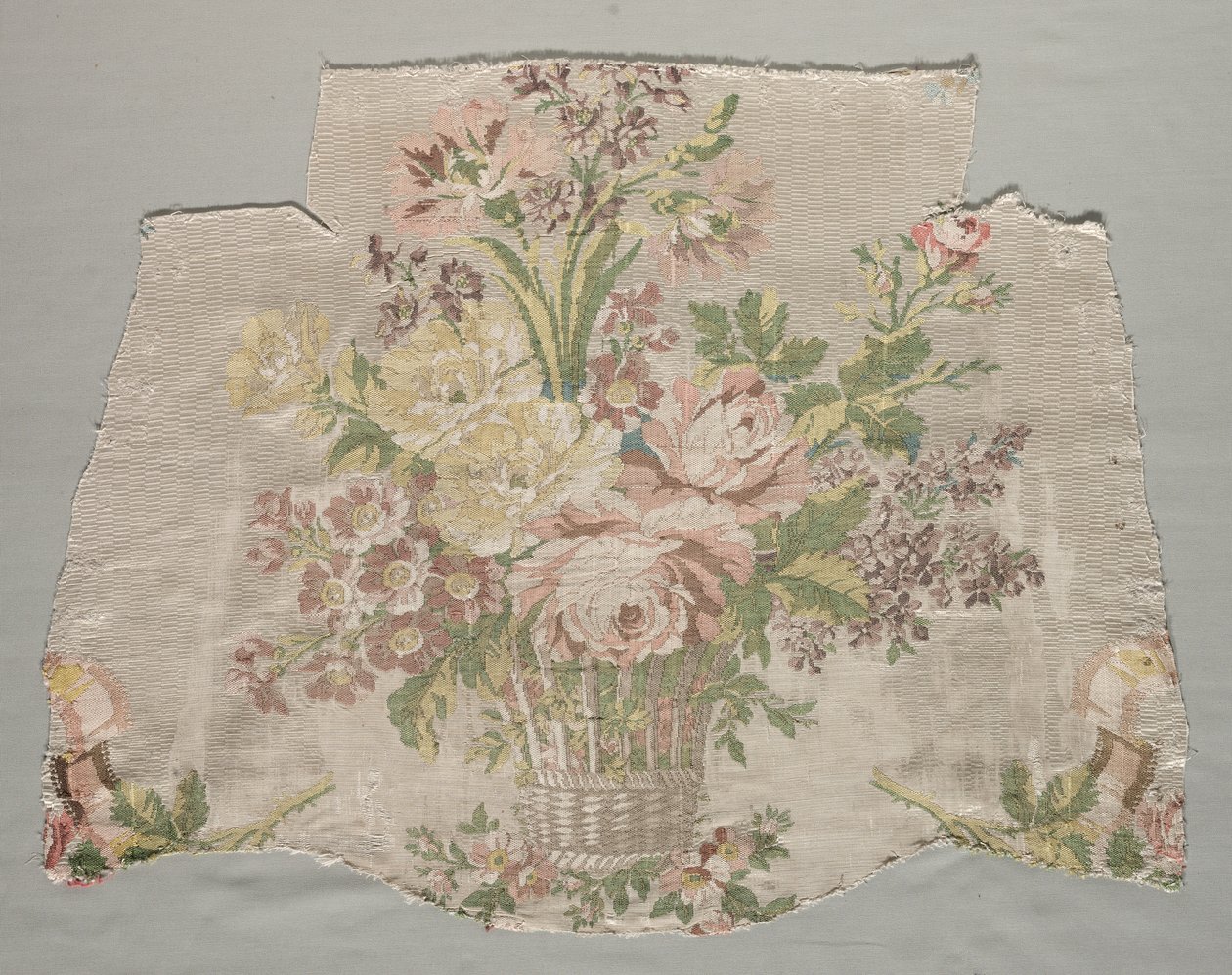 Frammento di seta, parte del pannello chiamato Le panier fleuri, 1770 da Philippe de Lasalle