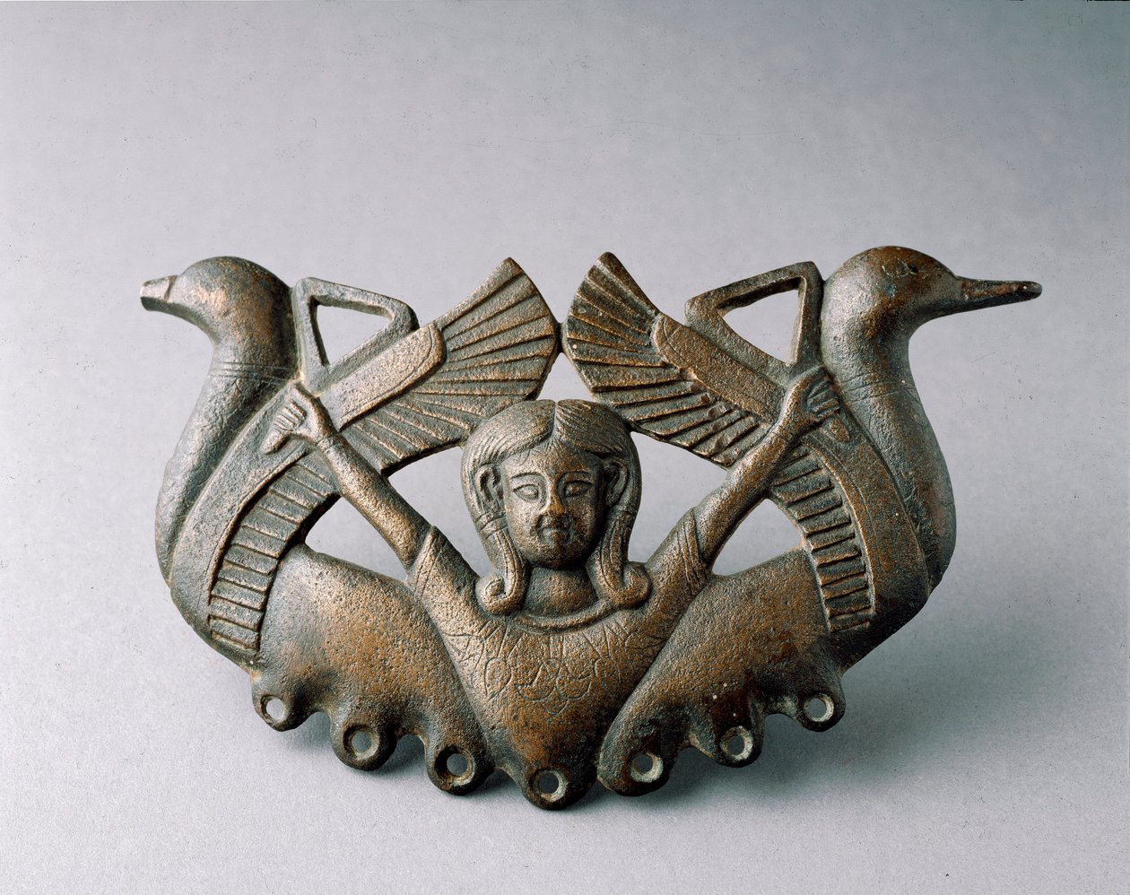 Arte fenicia: rappresentazione della divinità Astarte. È circondata da due uccelli in volo. Scultura in bronzo del VI secolo a.C. Da Siviglia. Dim. 16 cm Siviglia, museo archeologico da Phoenician School