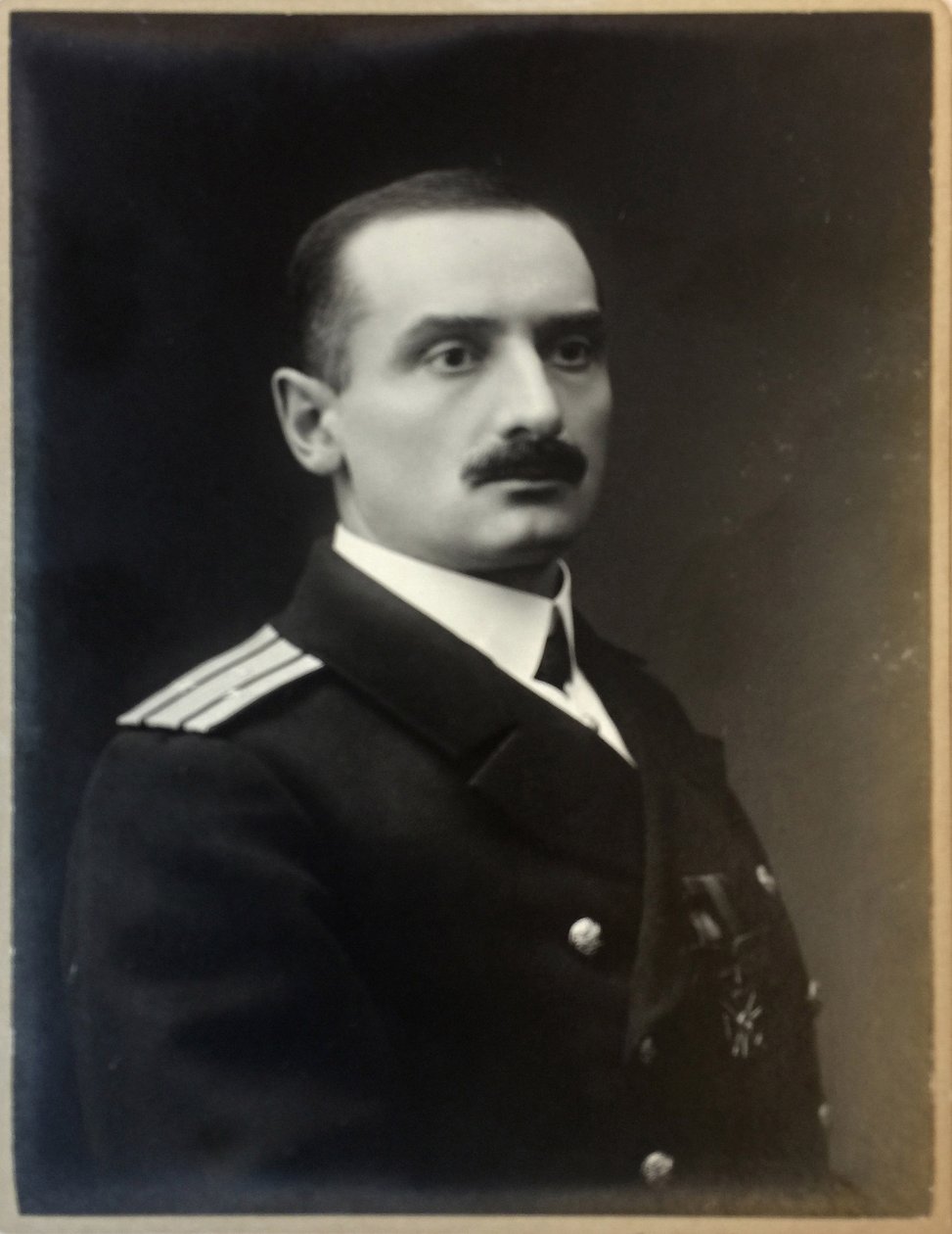 Ritratto di Alexander Kolchak 1874-1920, 1909 da Photo studio H. Rentz and F.