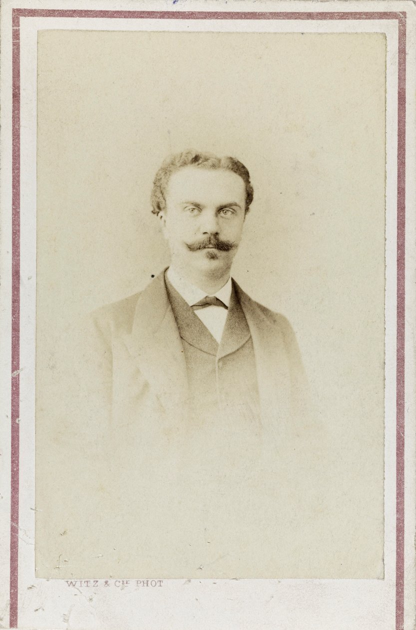 Ritratto di Guy de Maupassant, c. 1880 da Photo studio Witz and Cie.