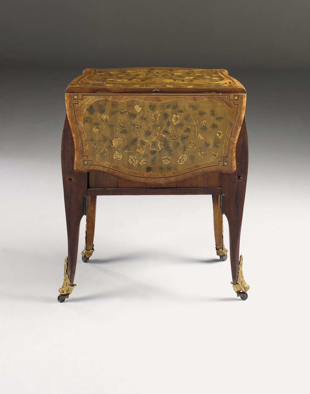 Comò Luigi XV, c.1765-70 da Pierre Roussel