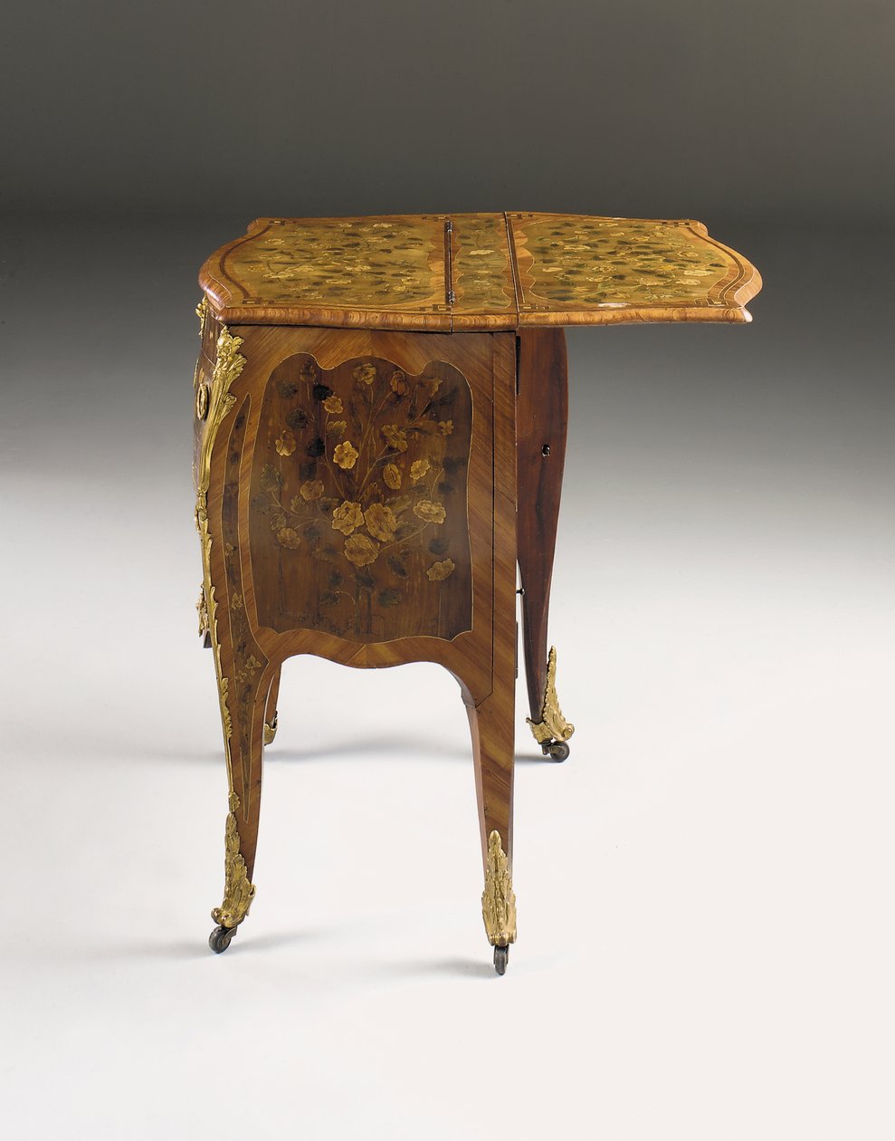 Comò Luigi XV, c.1765-70 da Pierre Roussel