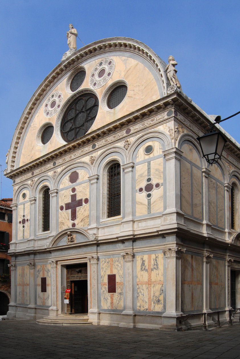 Vista della chiesa di Santa Maria dei Miracoli a Venezia nel 2007 di Pietro Lombardo e dei suoi figli. da Pietro Tullio and Antonio I Lombardo