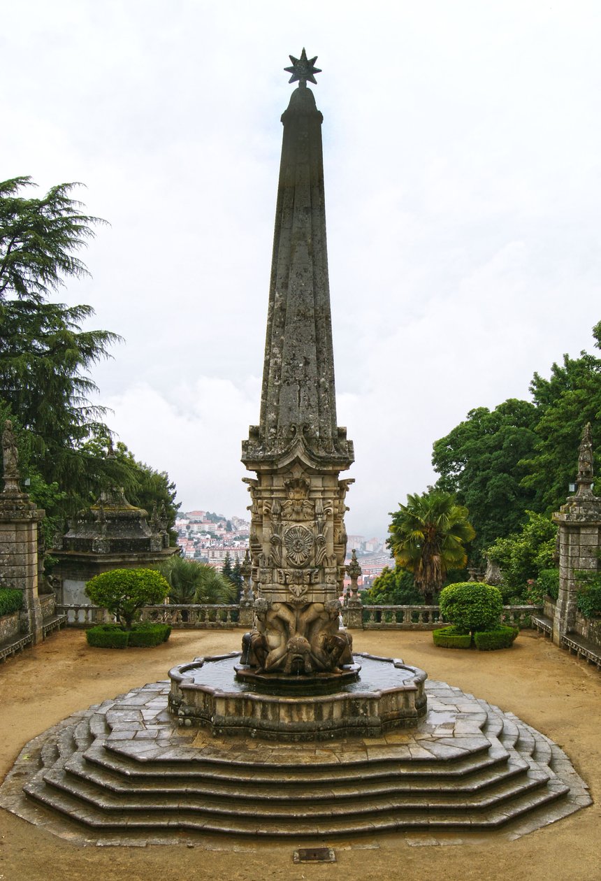 Santuário de Nossa Senhora dos Remédios obelisco, Lamego, Portogallo. 1738 da Portuguese School