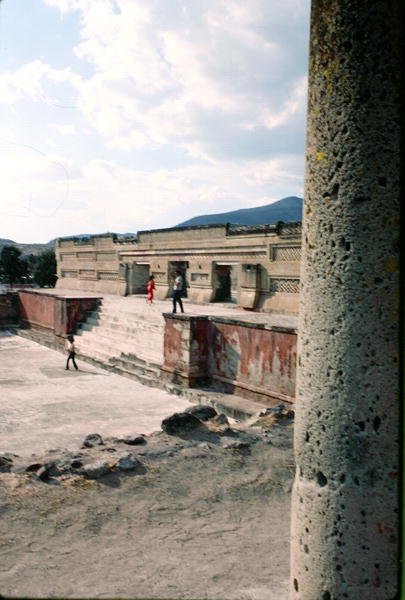 Vista di un cortile da Pre Columbian Pre Columbian