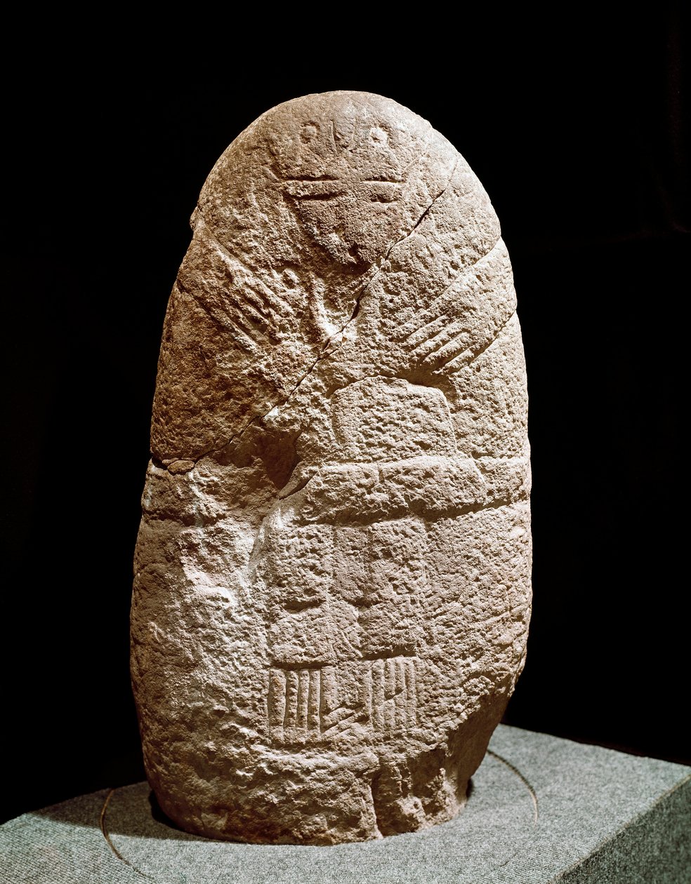 Preistoria: statuetta menhir. Età della pietra, neolitico. Saint Germain en Laye, Museo delle Antichità Nazionali da Prehistoric Prehistoric