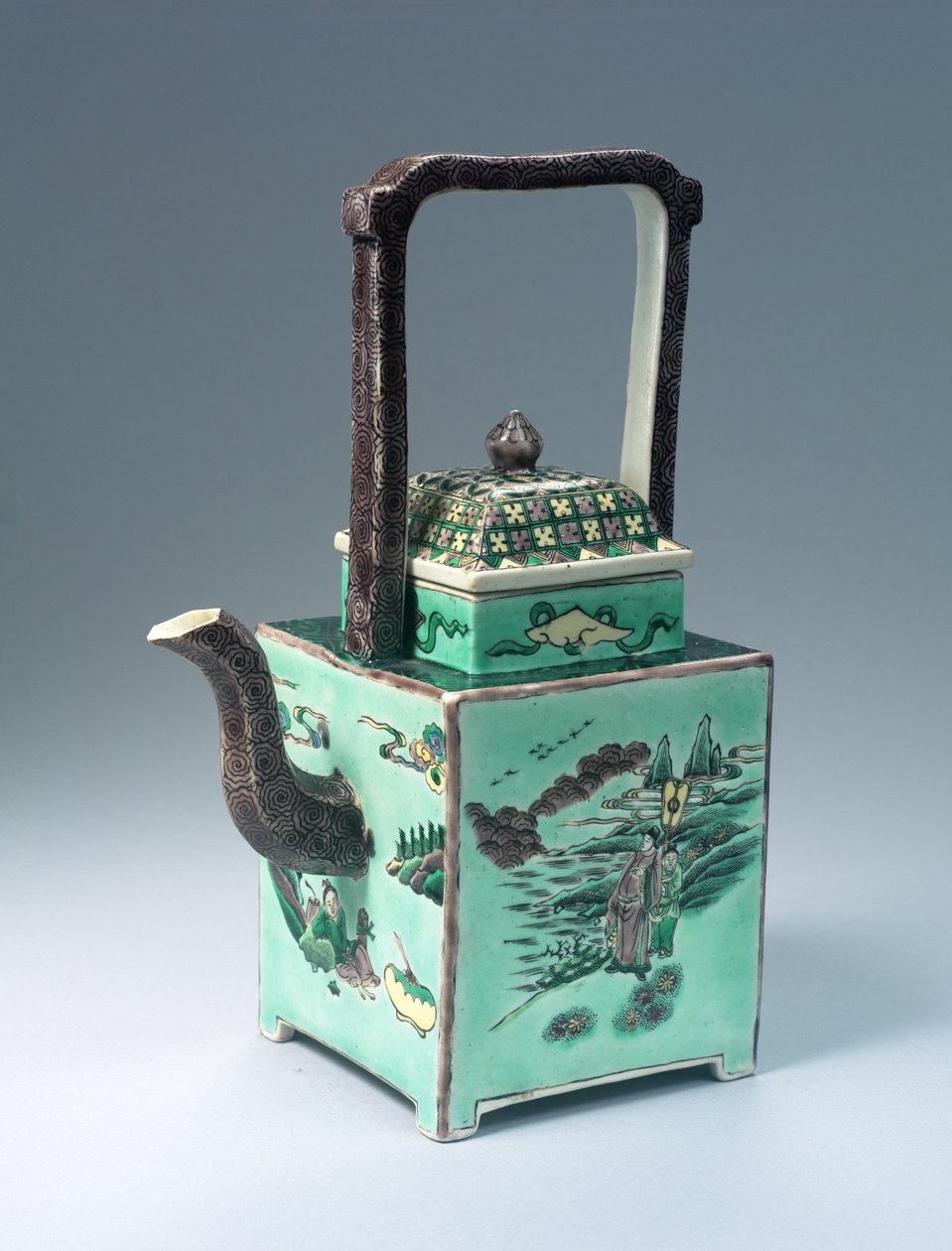 Grande teiera Famille Verte, periodo Kangxi da Qing Dynasty Chinese School