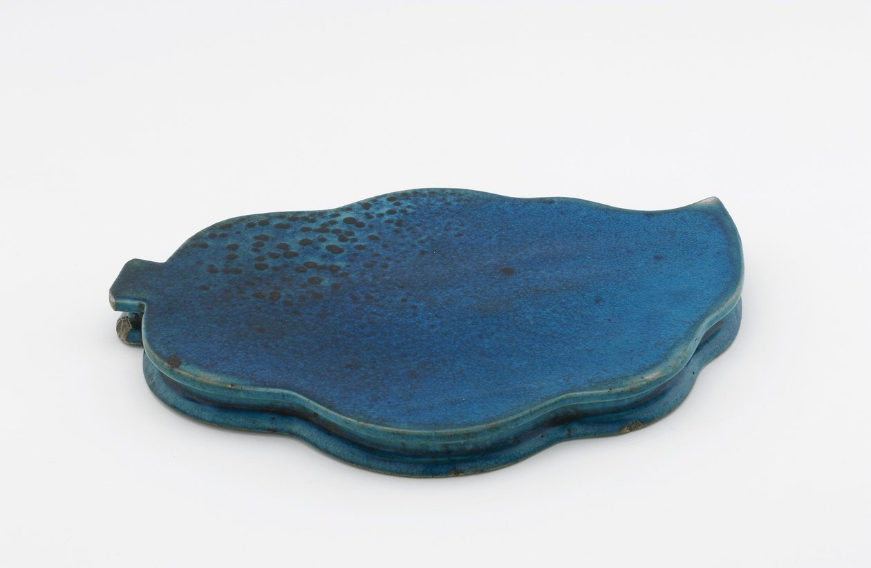 Supporto a forma di foglia, XVIII-XIX secolo da Qing Dynasty Chinese School