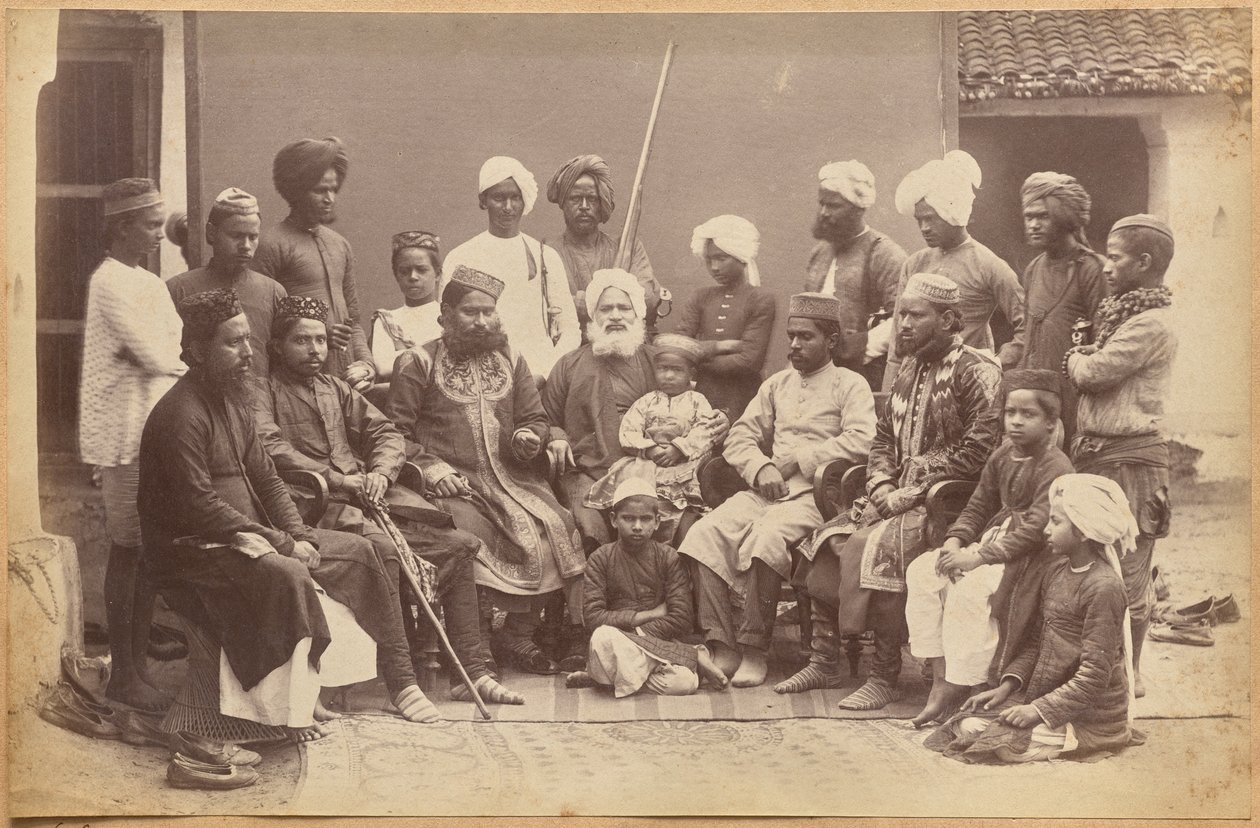 Famiglia di Mowhri Rahman Alli Khan, Rewa (recto, in basso) da Raja Deen Dayal