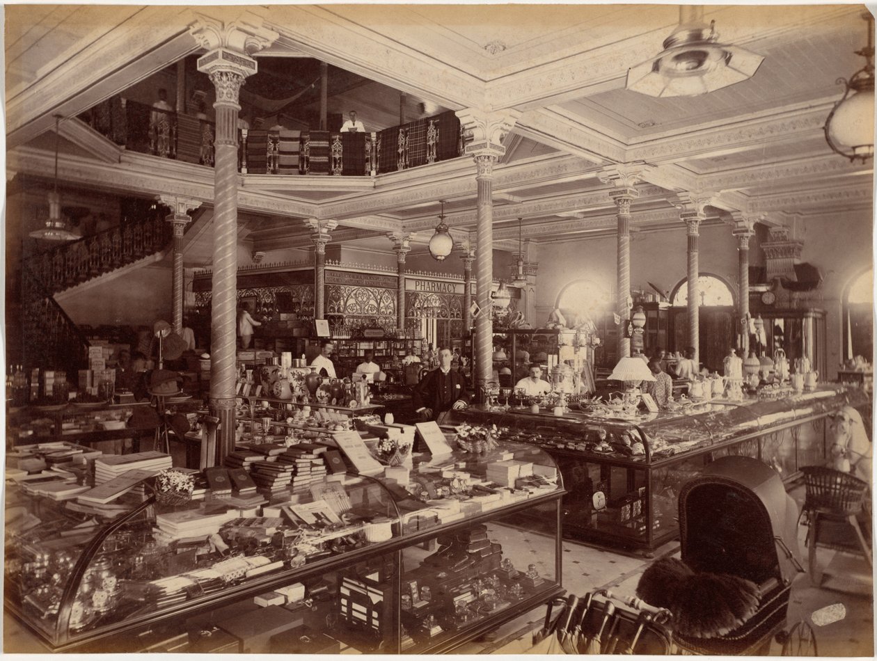 Negozio della Treacher and Co. nel forte, Bombay da Raja Deen Dayal