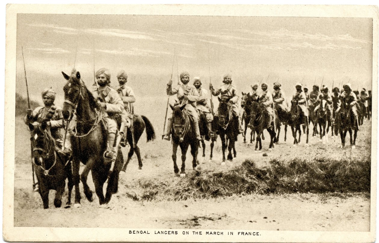 Lancieri del Bengala in marcia in Francia, 1914-15 (foto seppia) da Raphael Tuck and Sons