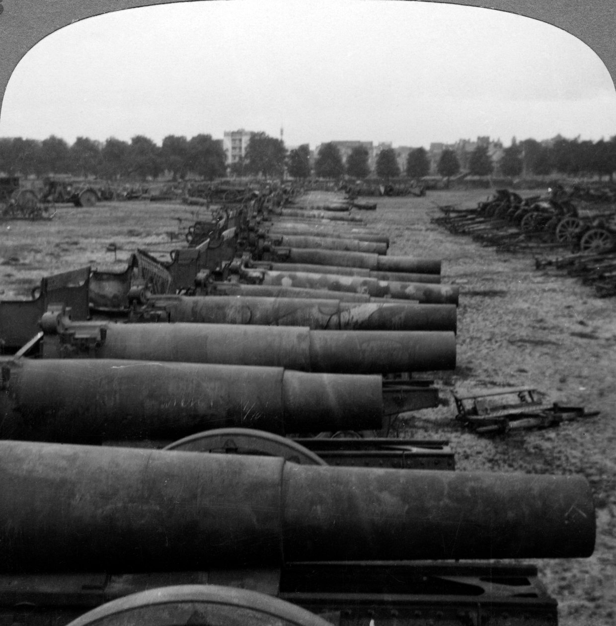 Cannoni tedeschi catturati, Bruxelles, Belgio, Prima Guerra Mondiale, 1914-1918 da Realistic Travels Publishers