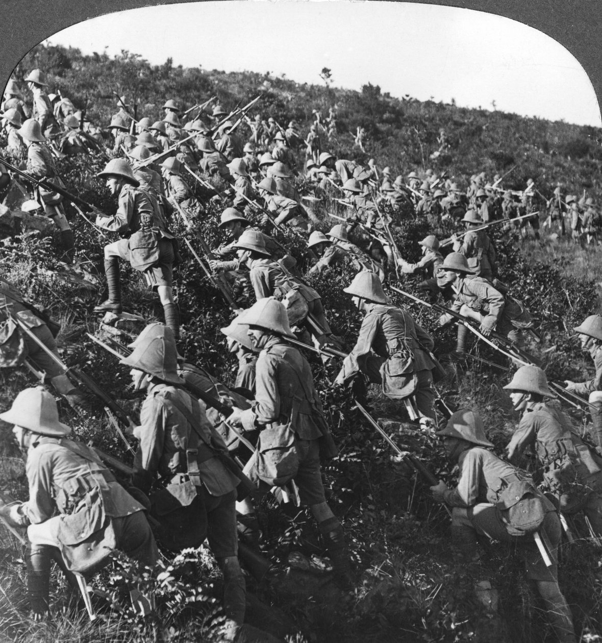 Avanzano, il vero attacco del nostro esercito a Gallipoli, Turchia, Prima Guerra Mondiale, 1915 da Realistic Travels Publishers