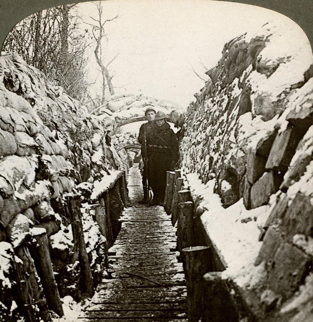 Inverno nelle trincee belghe a Nieupoort, Belgio, XX secolo da Realistic Travels Publishers