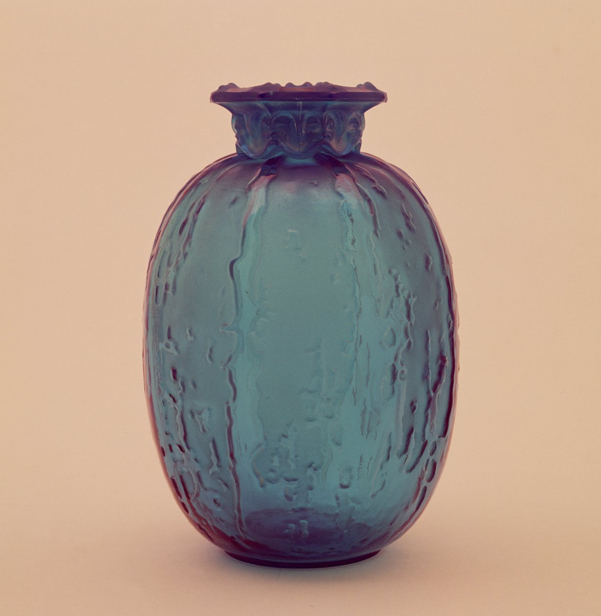 Vaso coperto con finitura satinata, c.1902 da Rene Jules Lalique