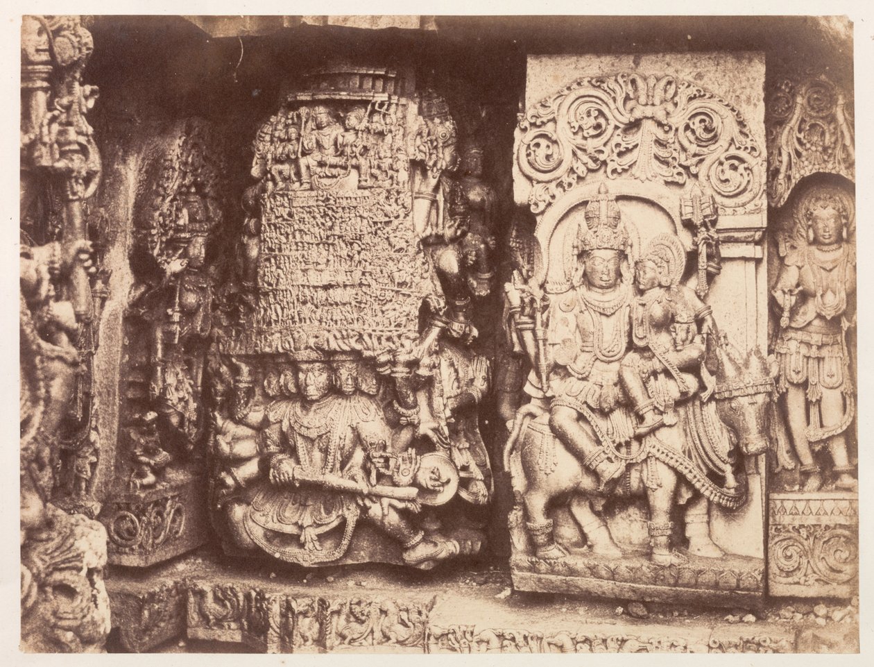 Scultura del tempio di Hoysalesvara, Halebid da Richard Banner Oakeley