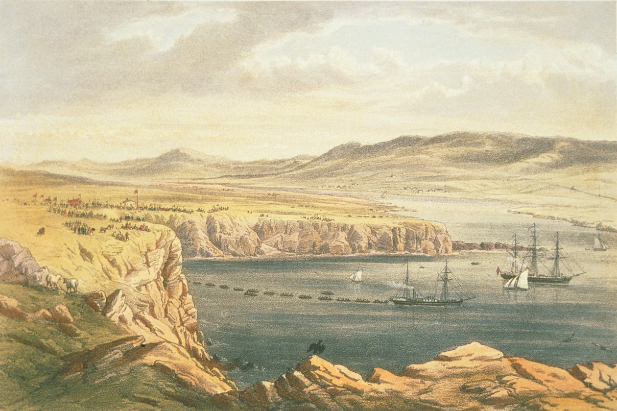 Vista di Port Magee, Valentia, dalle alture di Cora Beg, la HMS Caroline posa l