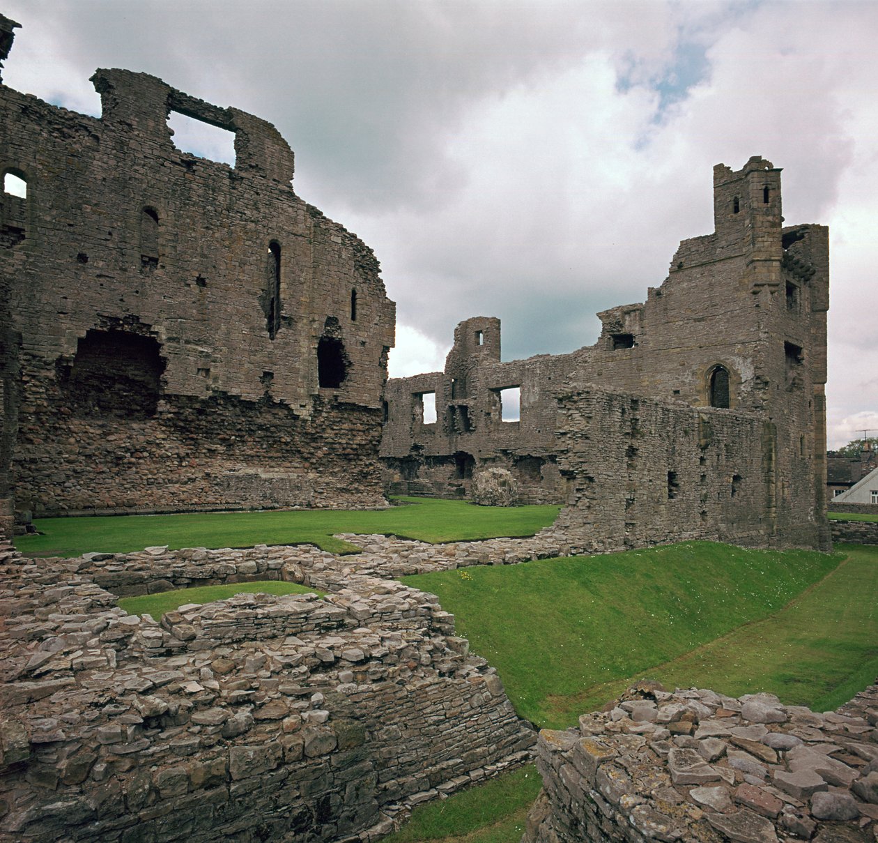 Castello di Middleham, XII secolo da Robert Fitzrandolph