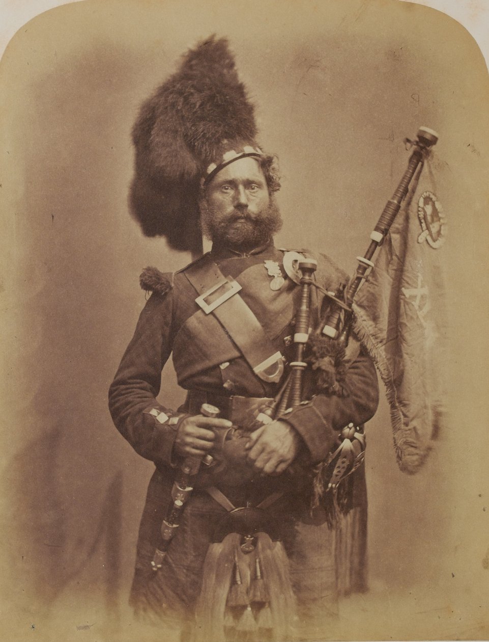 Piper David Muir, 42nd Highlanders (Black Watch) da Robert Howlett