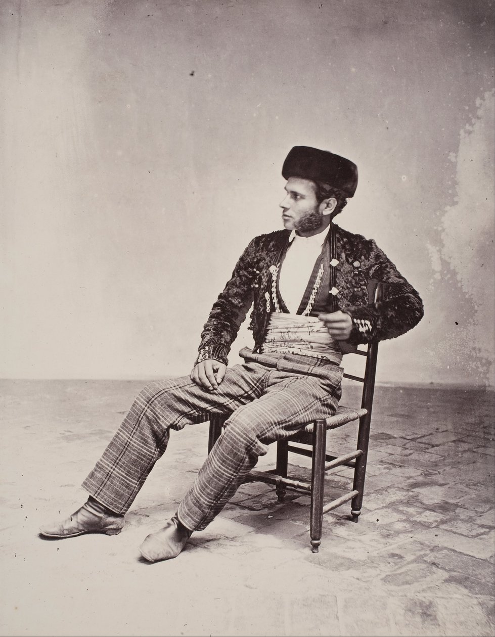Siviglia, ragazzo gitano vestito da 