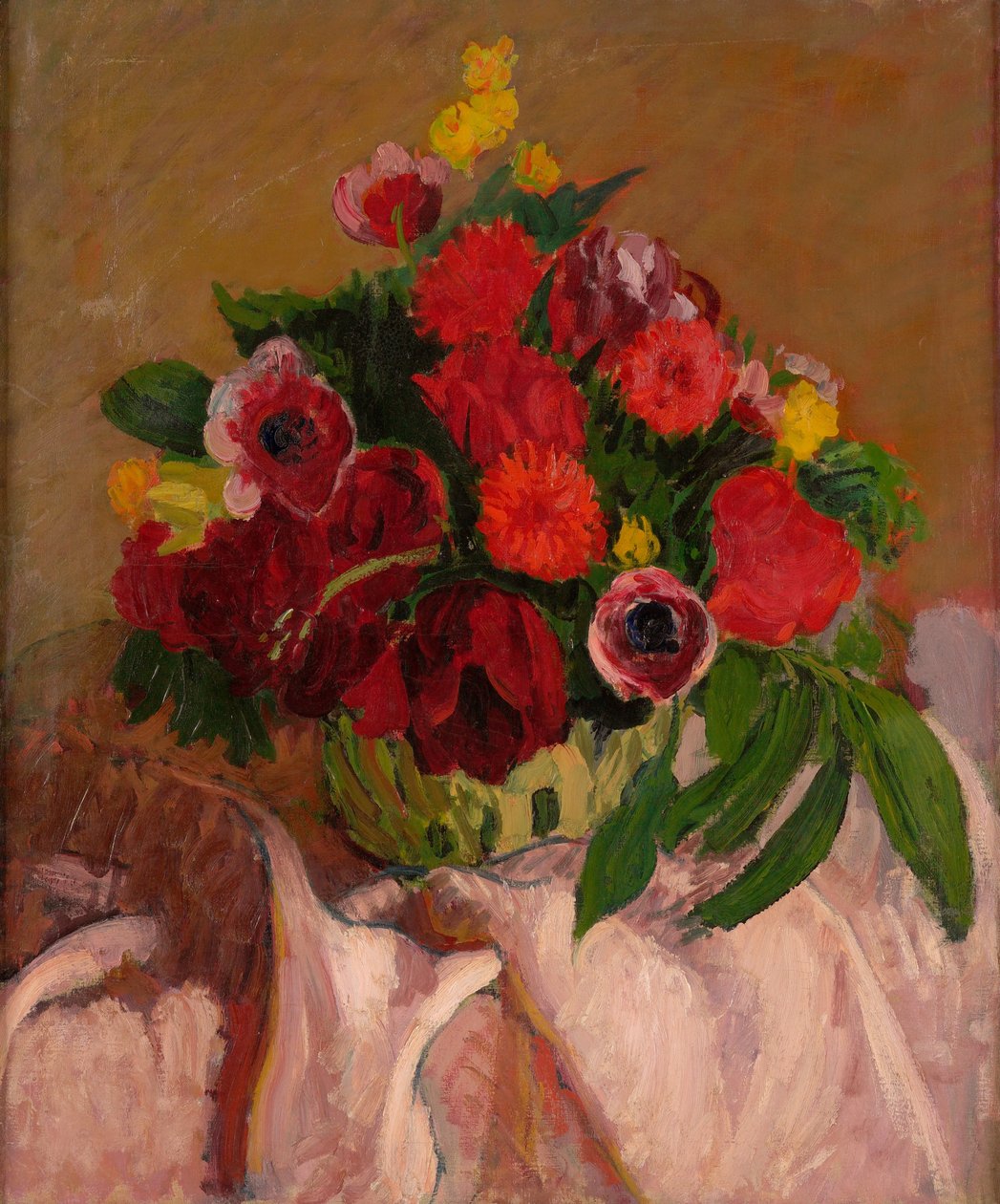 Fiori misti su stoffa rosa da Roderic OConor