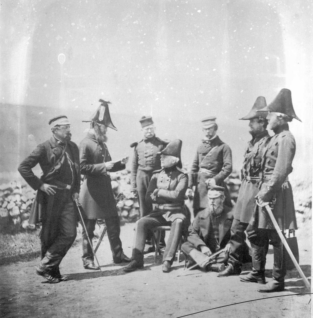 Tenente Generale Sir George Brown G.C.B e ufficiali del suo staff, c.1855 da Roger Fenton